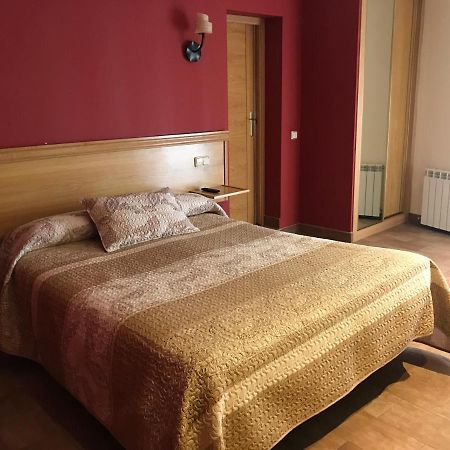 Hotel Rural El Alberche Бургоондо Экстерьер фото